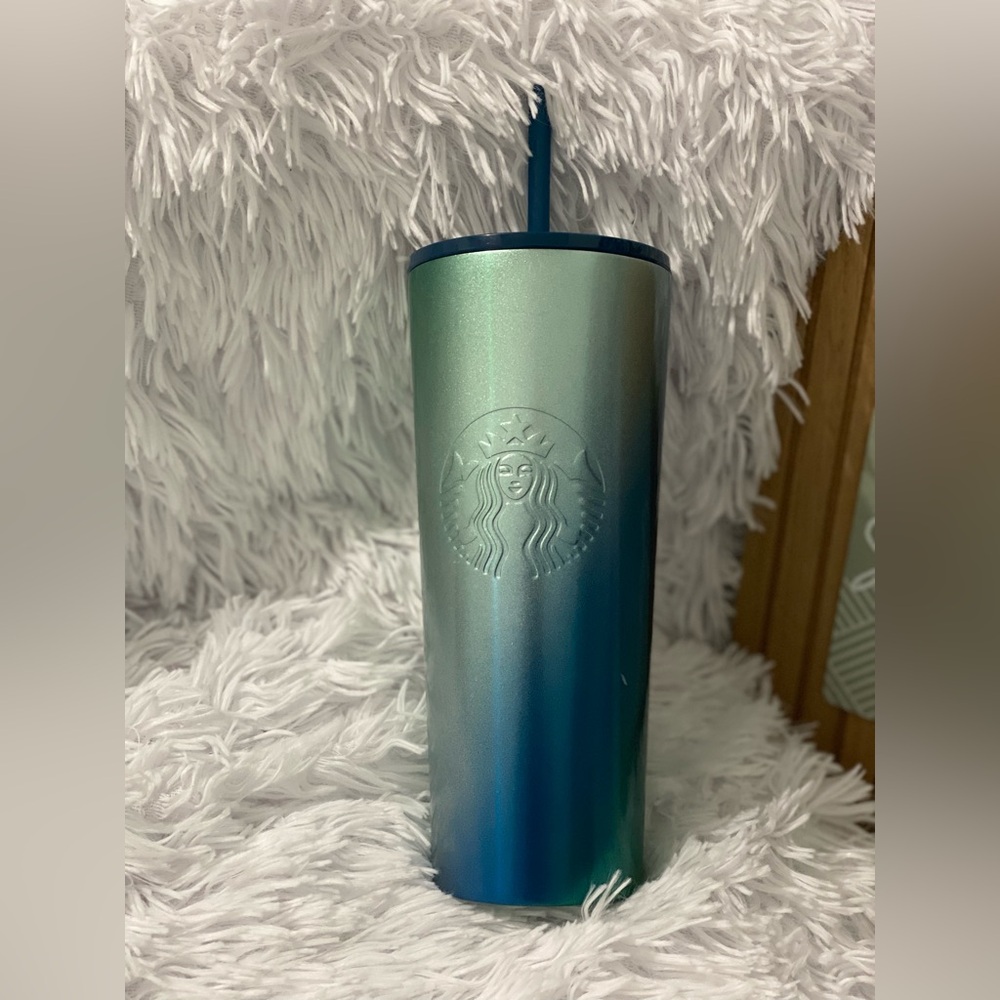 24oz Starbucks cup